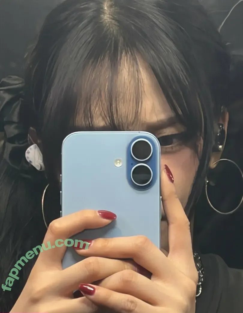 katarinabluu nude photo #4129 (Karina / aespa / karinamasfina)