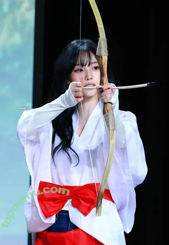 katarinabluu nude photo #4143 (Karina / aespa / karinamasfina)