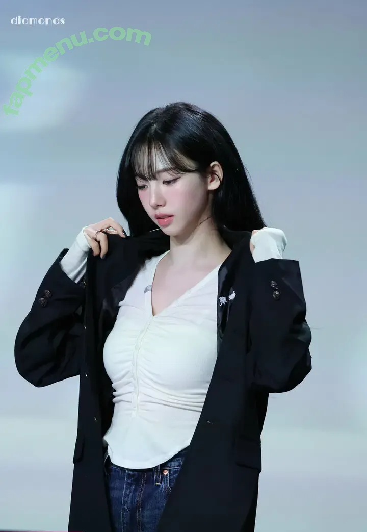 katarinabluu nude photo #4182 (Karina / aespa / karinamasfina)