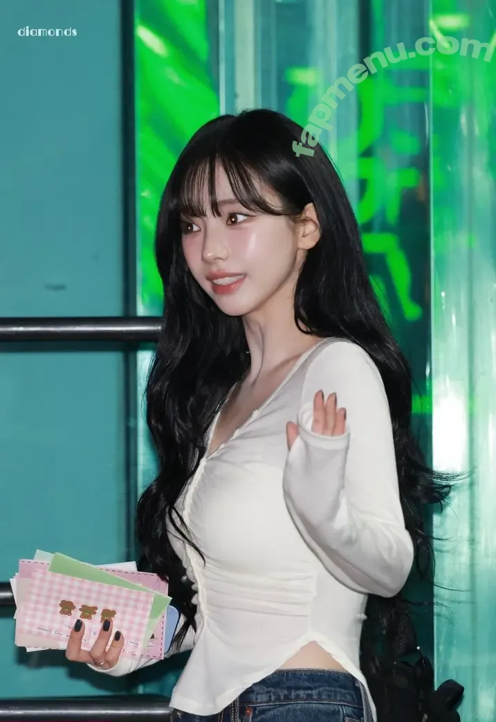 katarinabluu nude photo #4193 (Karina / aespa / karinamasfina)