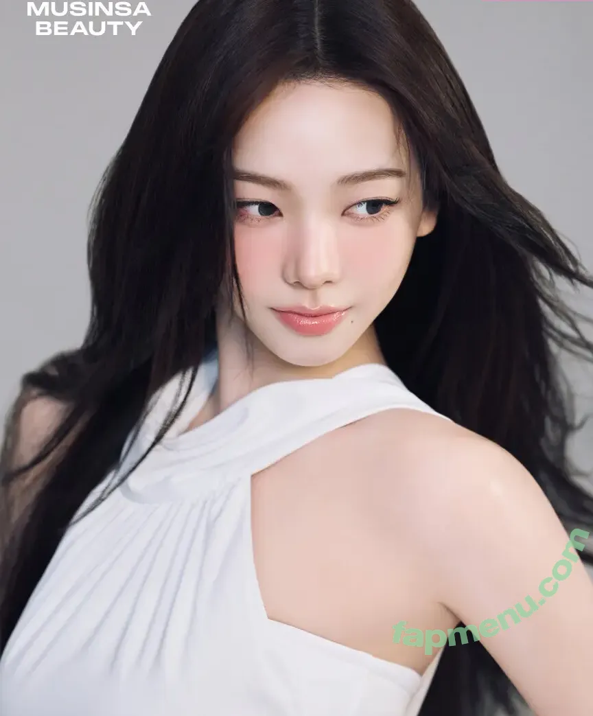 katarinabluu nude photo #4246 (Karina / aespa / karinamasfina)