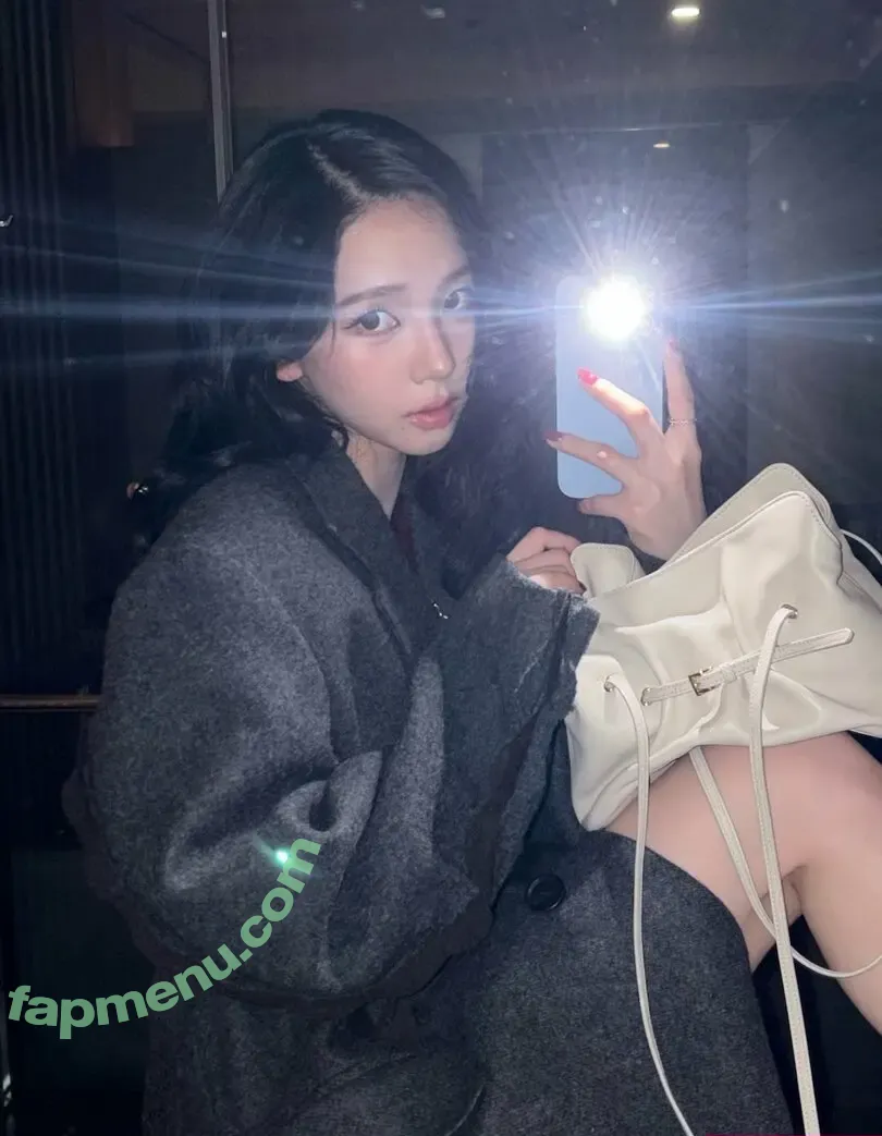 katarinabluu nude photo #4270 (Karina / aespa / karinamasfina)