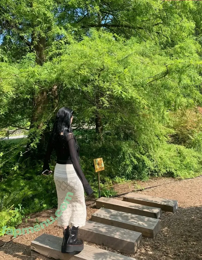 katarinabluu nude photo #4285 (Karina / aespa / karinamasfina)