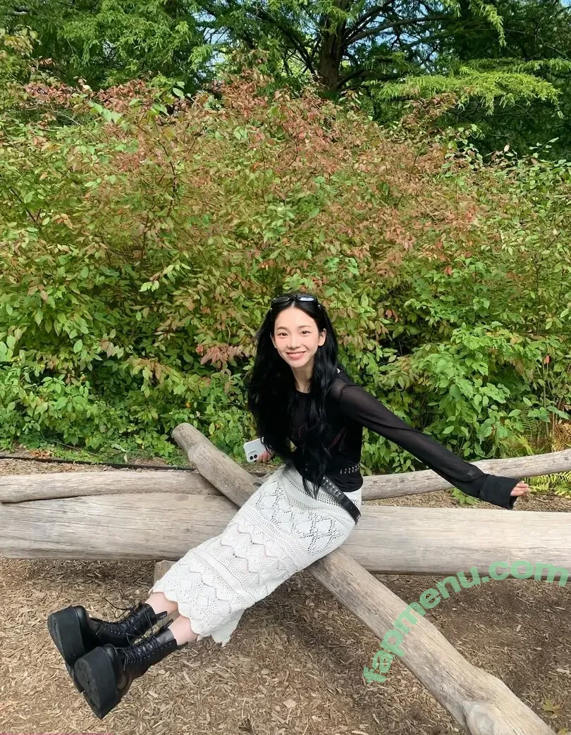 katarinabluu nude photo #4287 (Karina / aespa / karinamasfina)