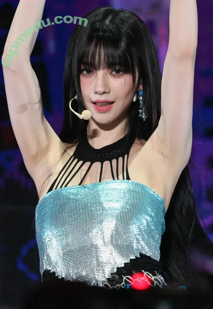 katarinabluu nude photo #4422 (Karina / aespa / karinamasfina)