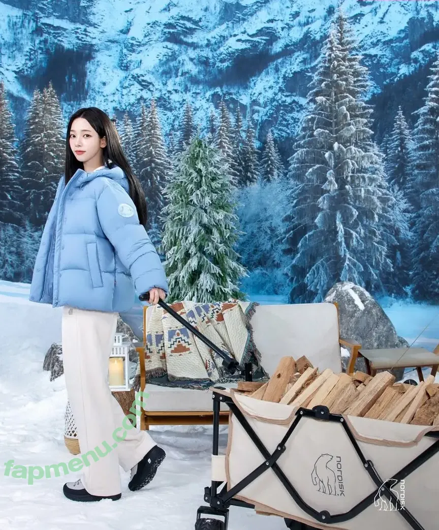 katarinabluu nude photo #4435 (Karina / aespa / karinamasfina)