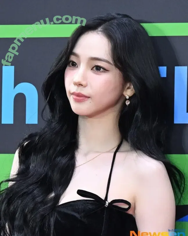 katarinabluu nude photo #4558 (Karina / aespa / karinamasfina)