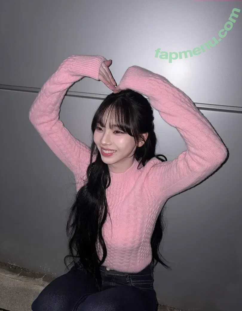 katarinabluu nude photo #4647 (Karina / aespa / karinamasfina)