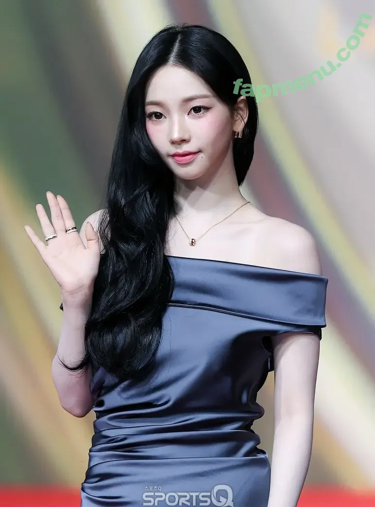 katarinabluu nude photo #4652 (Karina / aespa / karinamasfina)