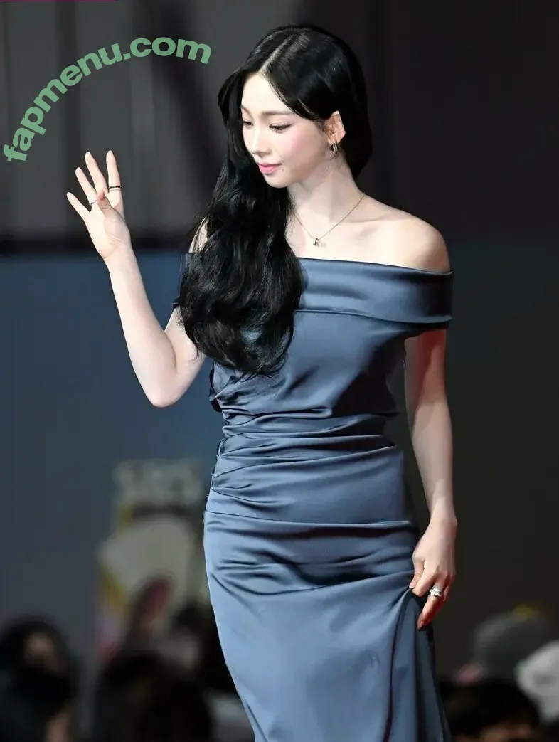 katarinabluu nude photo #4653 (Karina / aespa / karinamasfina)