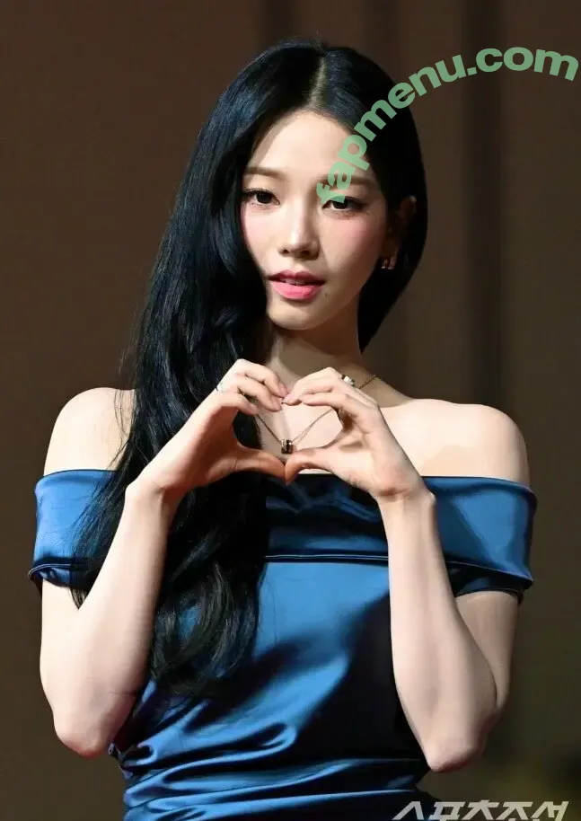 katarinabluu nude photo #4655 (Karina / aespa / karinamasfina)