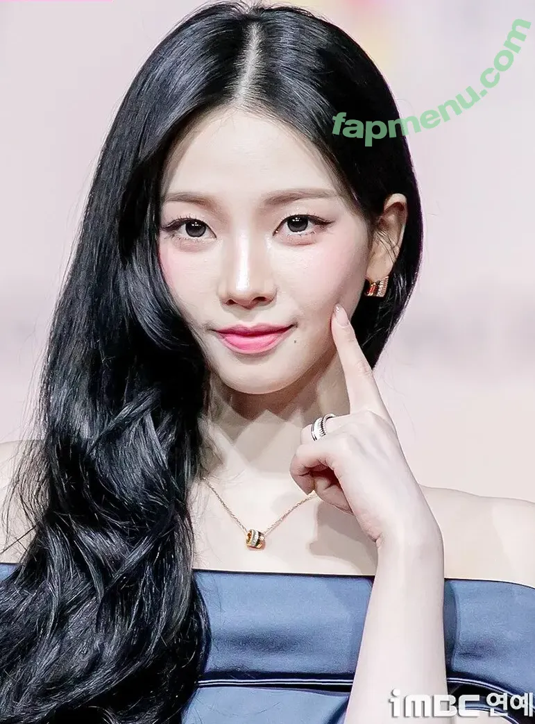 katarinabluu nude photo #4656 (Karina / aespa / karinamasfina)