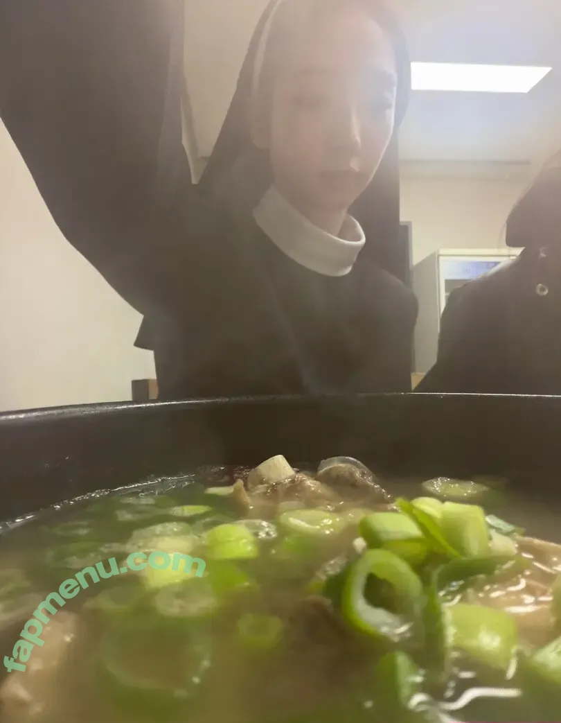 katarinabluu nude photo #4666 (Karina / aespa / karinamasfina)