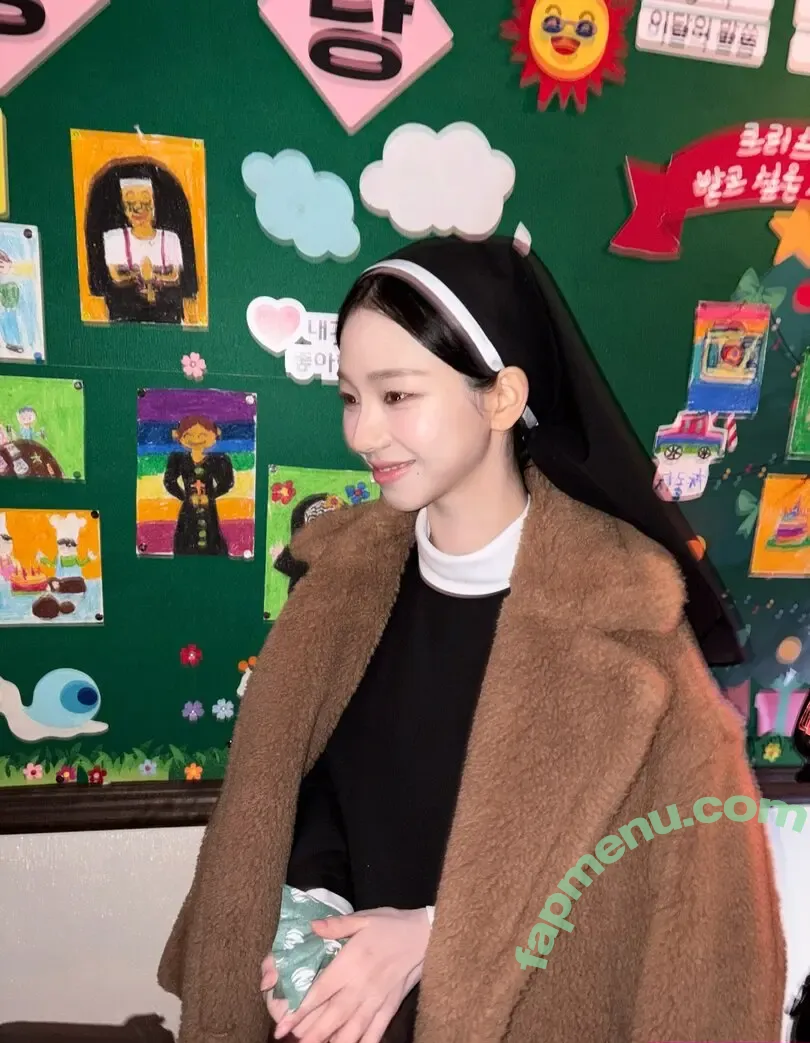 katarinabluu nude photo #4674 (Karina / aespa / karinamasfina)