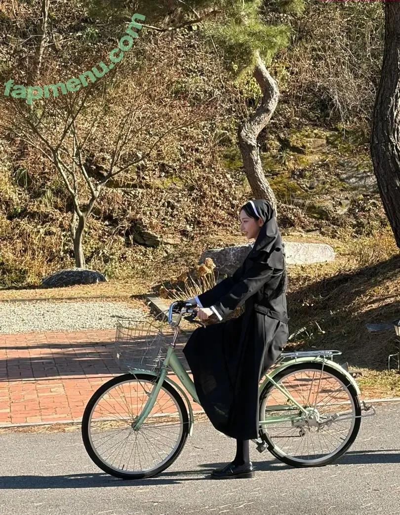 katarinabluu nude photo #4681 (Karina / aespa / karinamasfina)