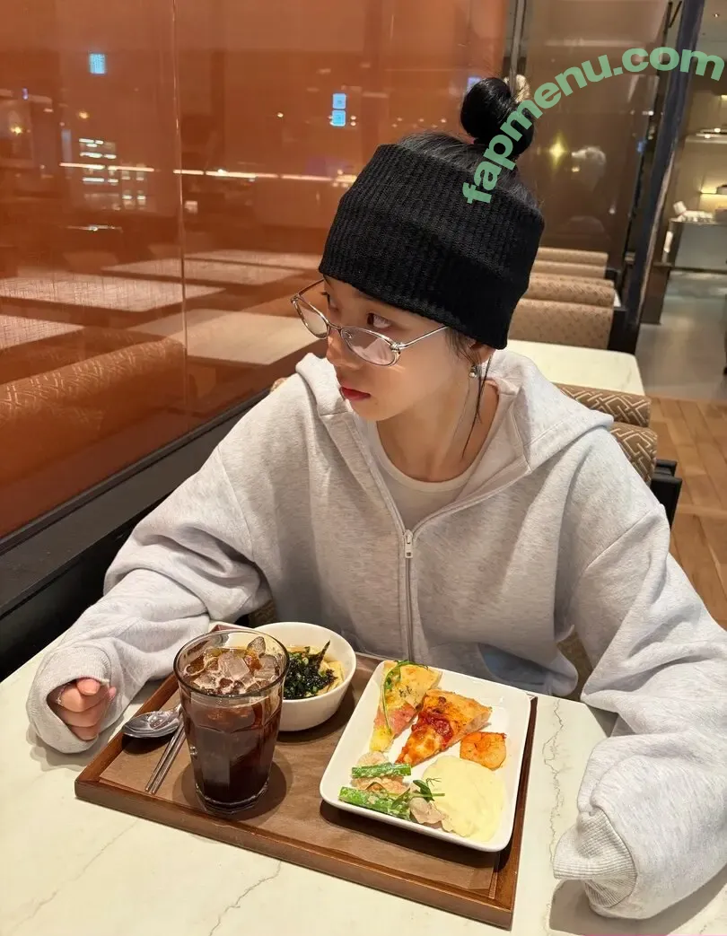 katarinabluu nude photo #4700 (Karina / aespa / karinamasfina)