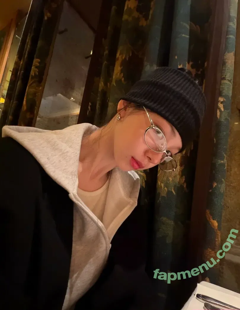 katarinabluu nude photo #4704 (Karina / aespa / karinamasfina)