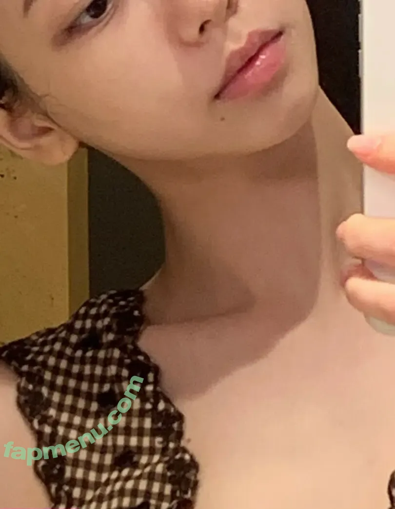 katarinabluu nude photo #4708 (Karina / aespa / karinamasfina)