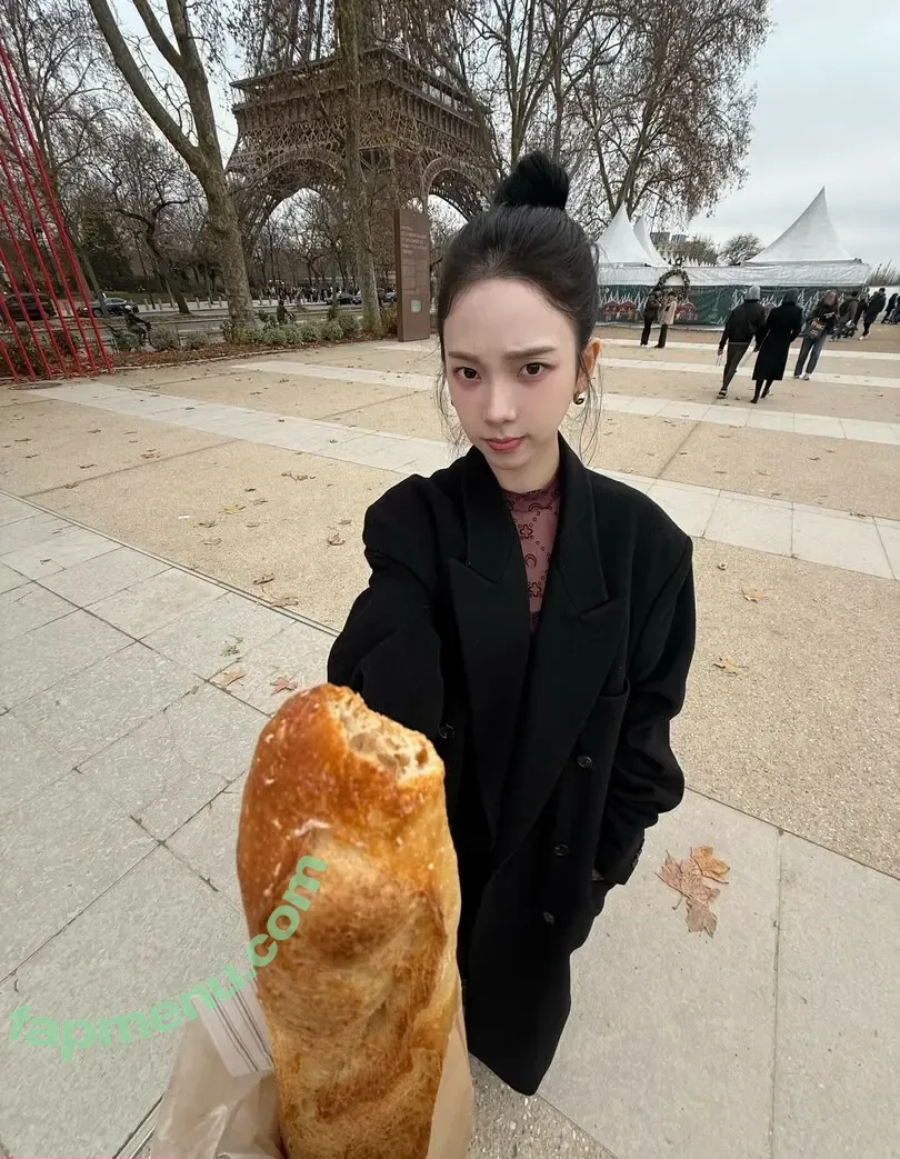 katarinabluu nude photo #4714 (Karina / aespa / karinamasfina)