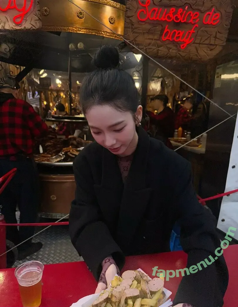 katarinabluu nude photo #4725 (Karina / aespa / karinamasfina)