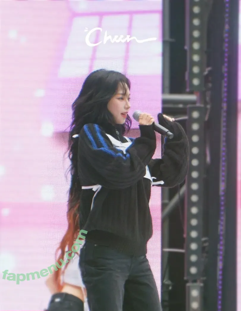 katarinabluu nude photo #4776 (Karina / aespa / karinamasfina)