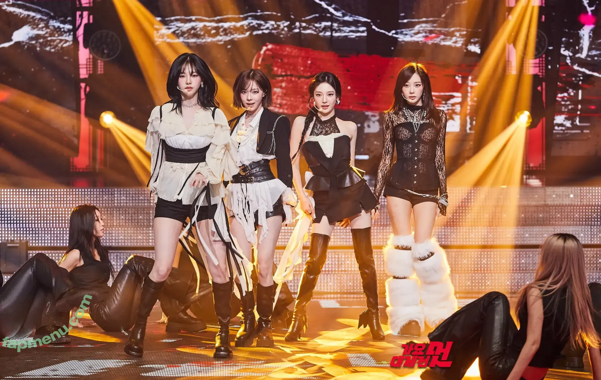 katarinabluu nude photo #4781 (Karina / aespa / karinamasfina)