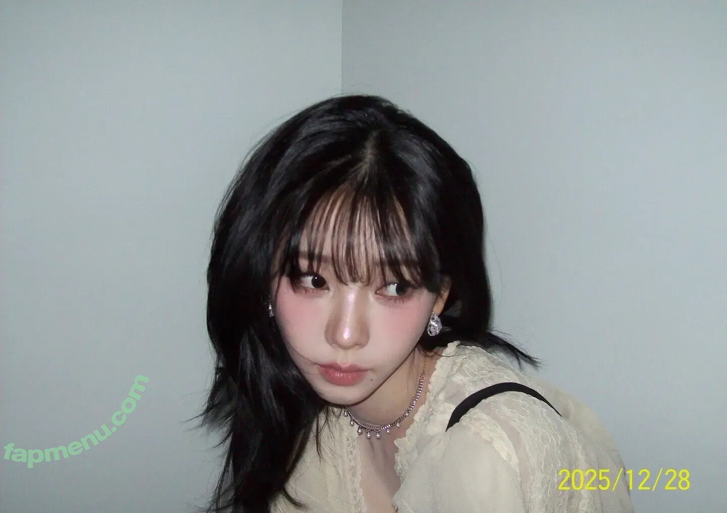 katarinabluu nude photo #4786 (Karina / aespa / karinamasfina)