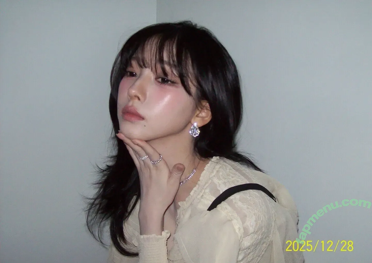 katarinabluu nude photo #4788 (Karina / aespa / karinamasfina)