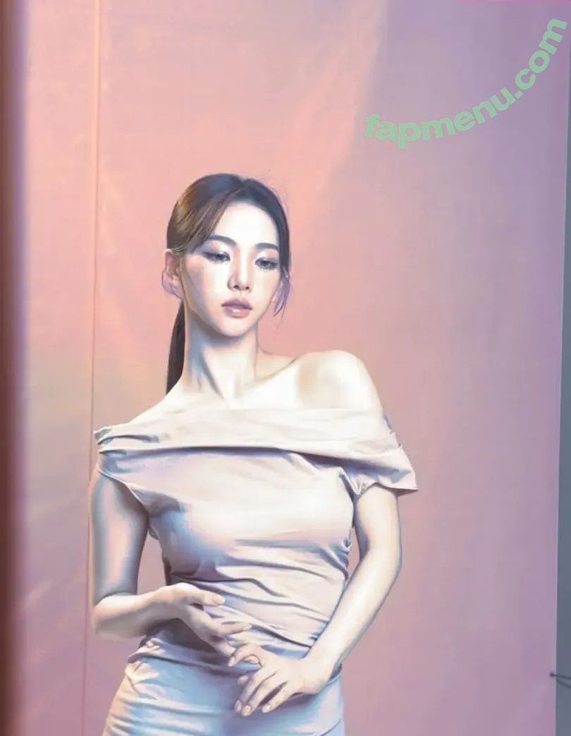 katarinabluu nude photo #4846 (Karina / aespa / karinamasfina)