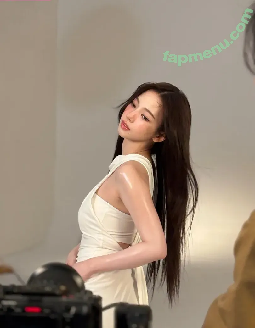 katarinabluu nude photo #4850 (Karina / aespa / karinamasfina)