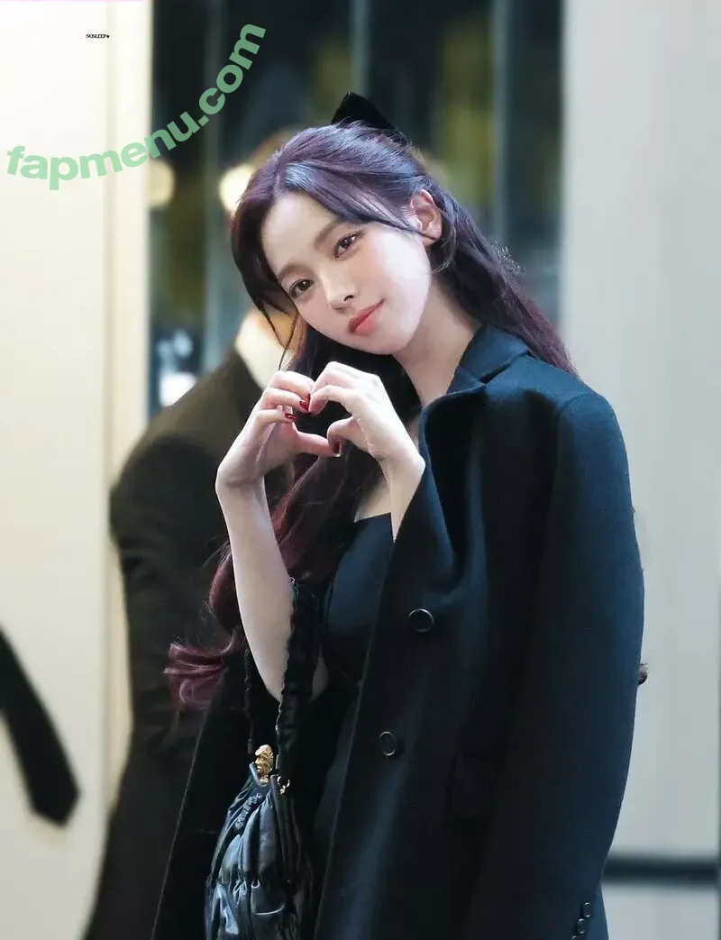 katarinabluu nude photo #4907 (Karina / aespa / karinamasfina)