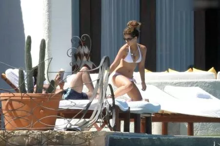 Kate Beckinsale / katebeckinsale nude photo #1360