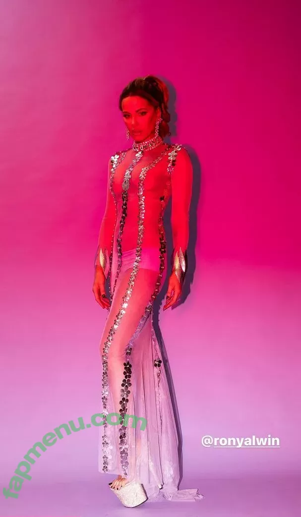 Kate Beckinsale nude photo #1002 (KateBeckinsale)