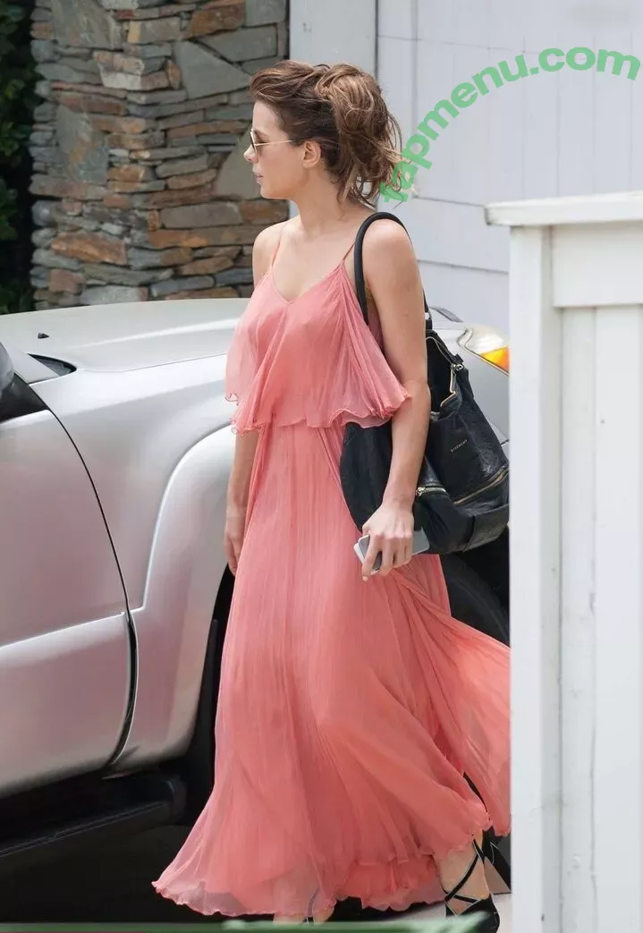 Kate Beckinsale nude photo #1334 (katebeckinsale)