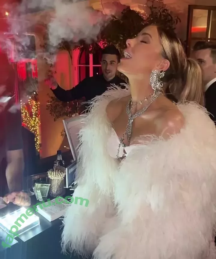 Kate Beckinsale nude photo #1729 (katebeckinsale)