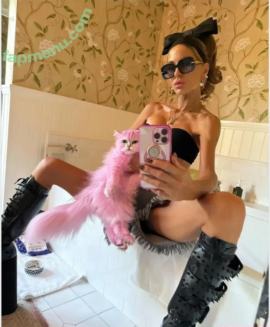 Kate Beckinsale nude photo #2025 (KateBeckinsale)