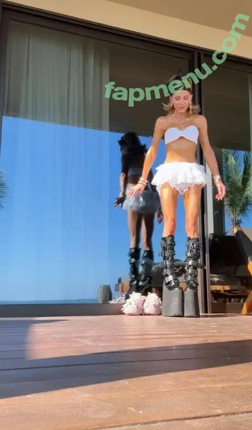 Kate Beckinsale nude photo #2050 (KateBeckinsale)