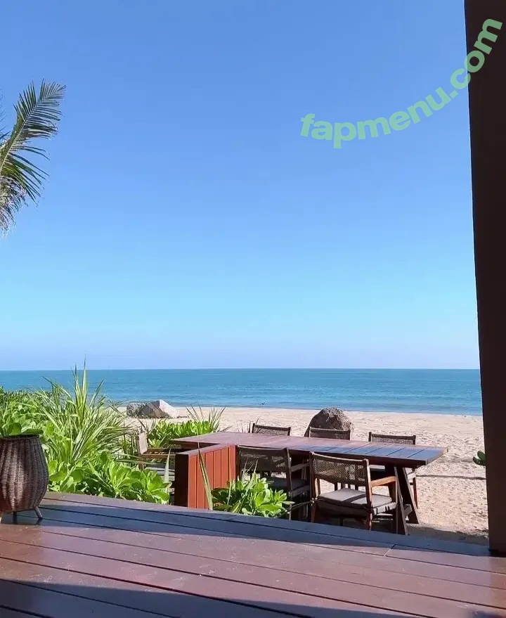 Kate Beckinsale nude photo #2060 (KateBeckinsale)