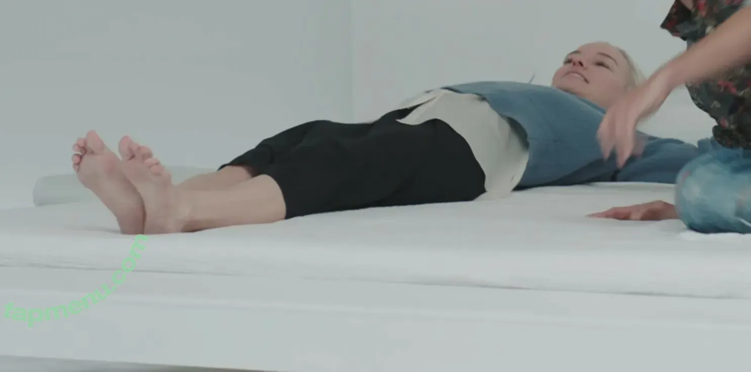 Kate Bosworth nude photo #0231 (katebosworth)