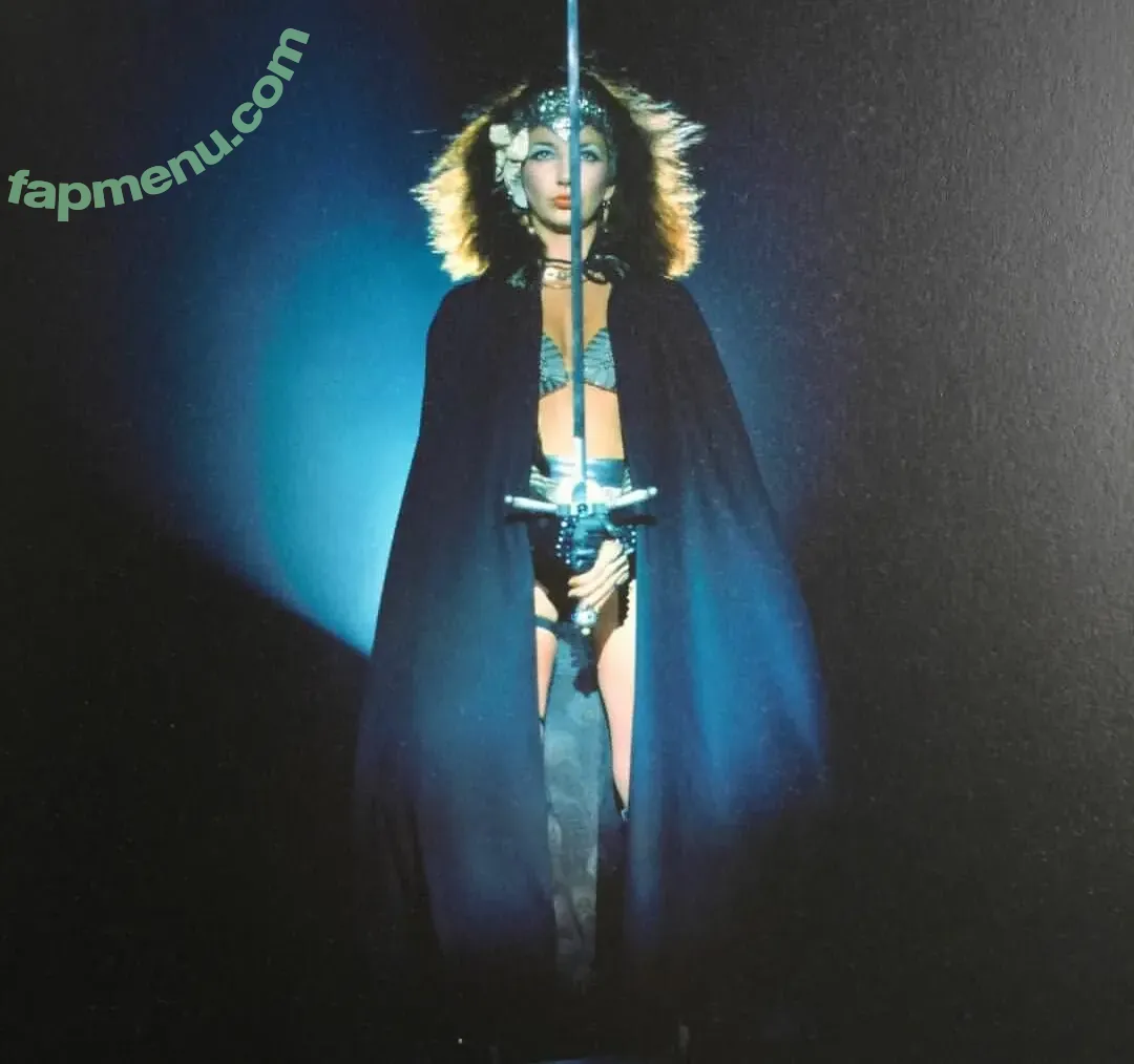 Kate Bush nude photo #0015 (katebushmusic)