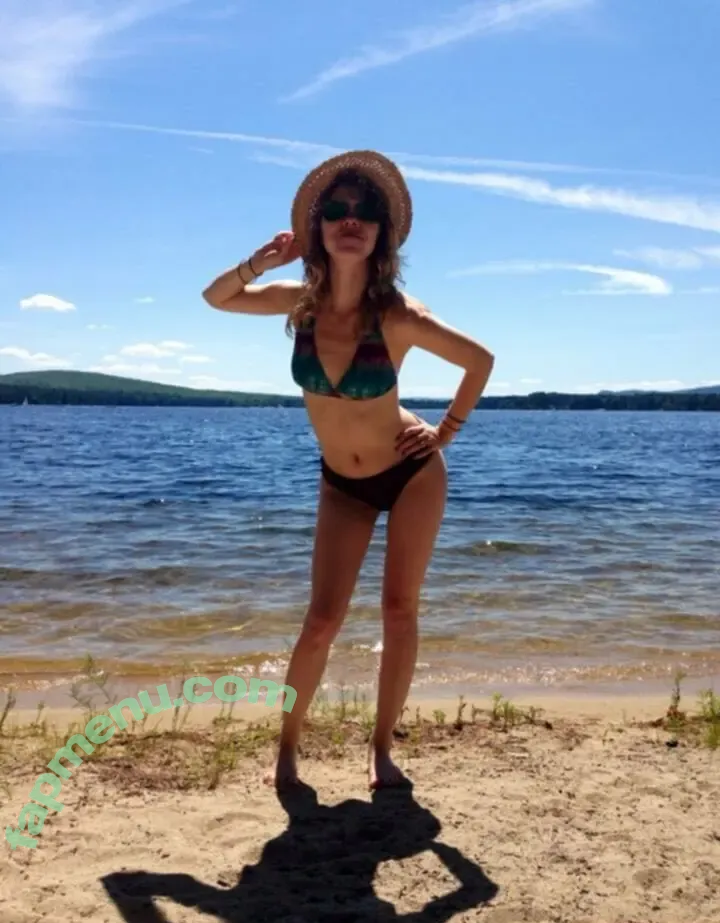 Kate Ettinger nude photo #0005 (Copeland / kateettinger)