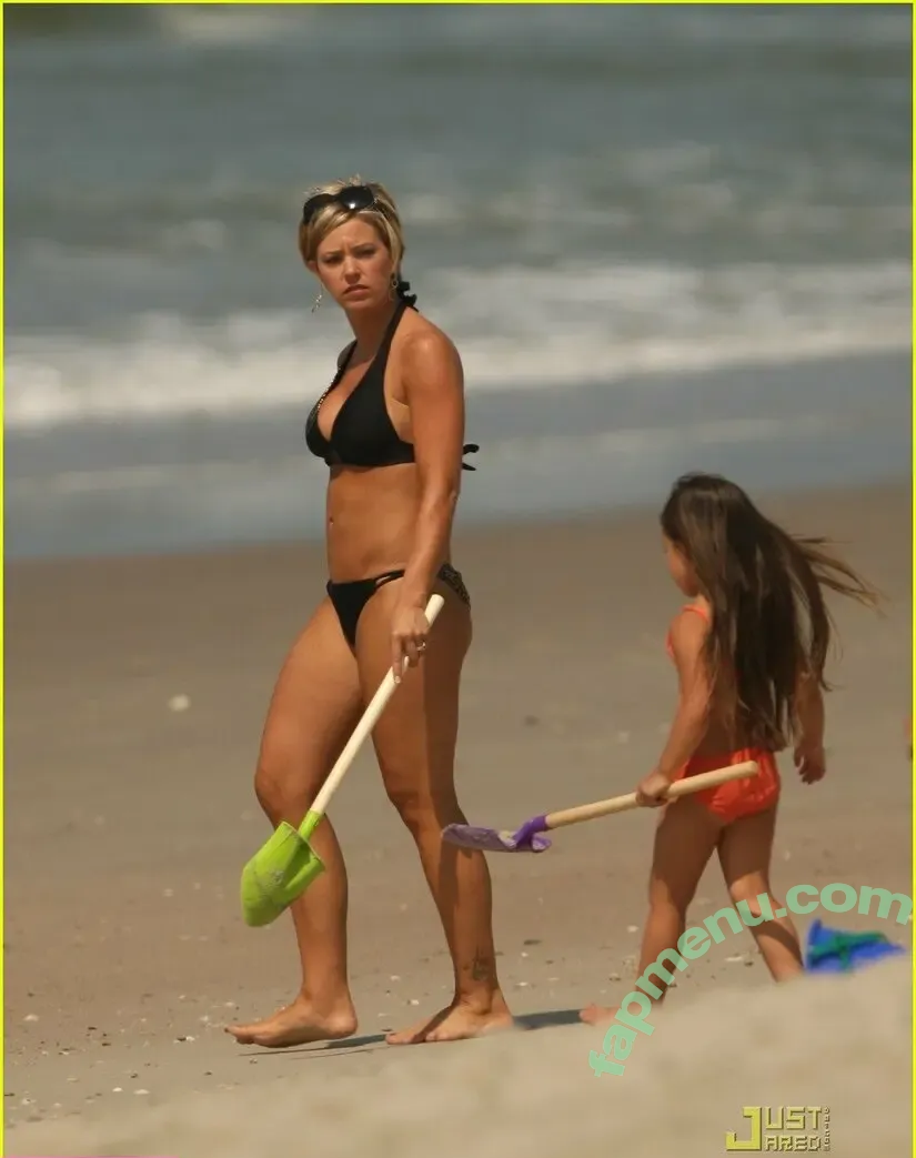Kate Gosselin nude photo #0010 (Kate Gosselin)