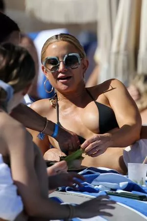 Kate Hudson / katehudson nude photo #0031
