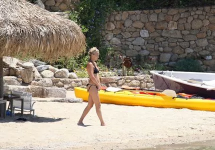 Kate Hudson / katehudson nude photo #0054