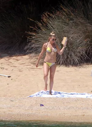 Kate Hudson / katehudson nude photo #0100