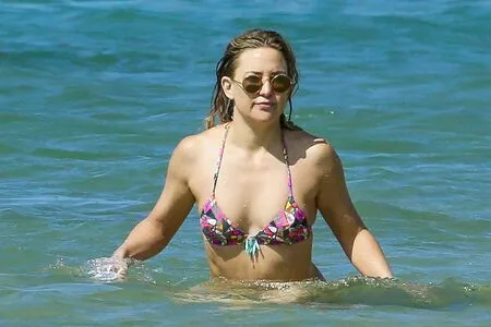 Kate Hudson / katehudson nude photo #0106