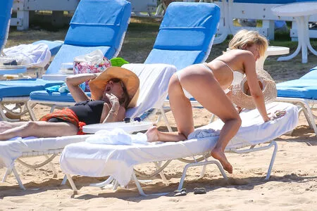 Kate Hudson / katehudson nude photo #0137