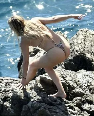 Kate Hudson / katehudson nude photo #0211