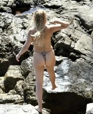 Kate Hudson / katehudson nude photo #0217