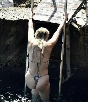 Kate Hudson / katehudson nude photo #0221